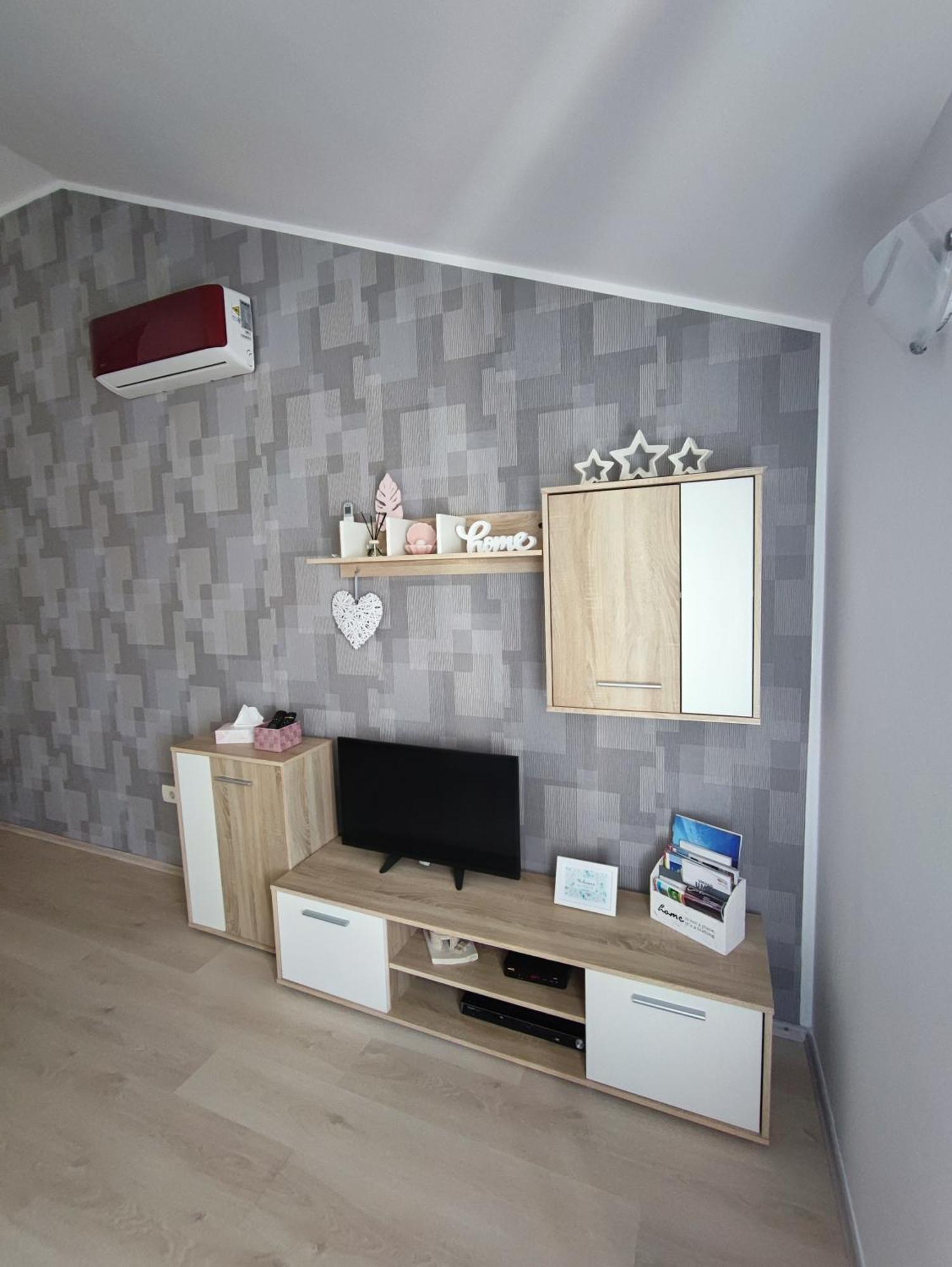 Apartment Nika Umag Eksteriør billede