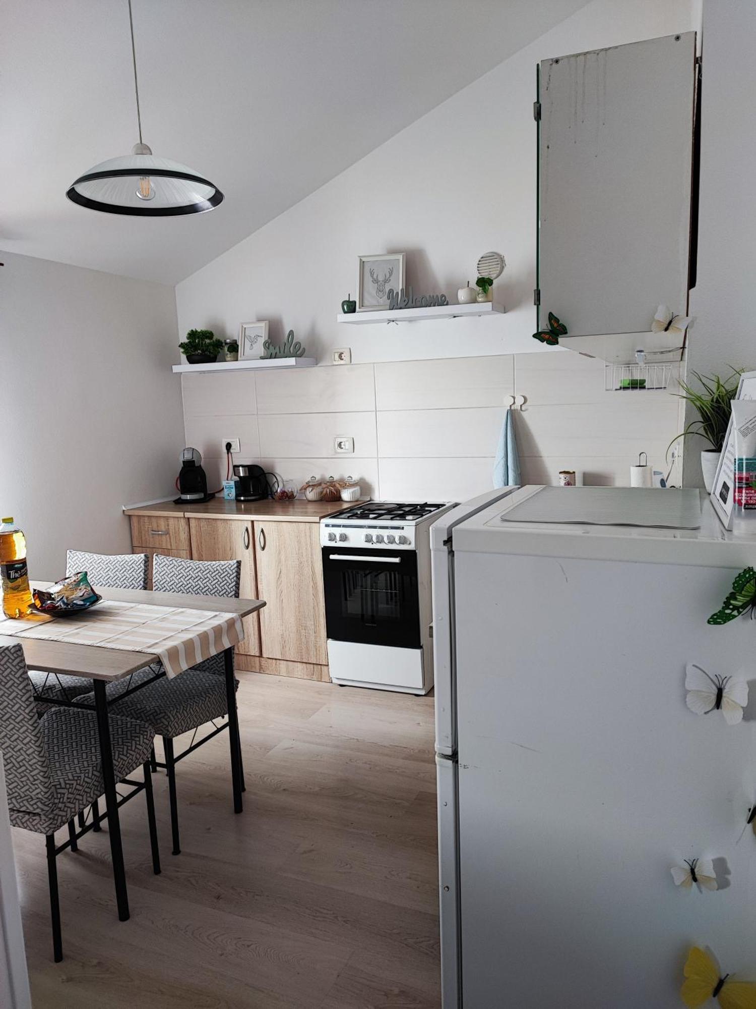Apartment Nika Umag Eksteriør billede