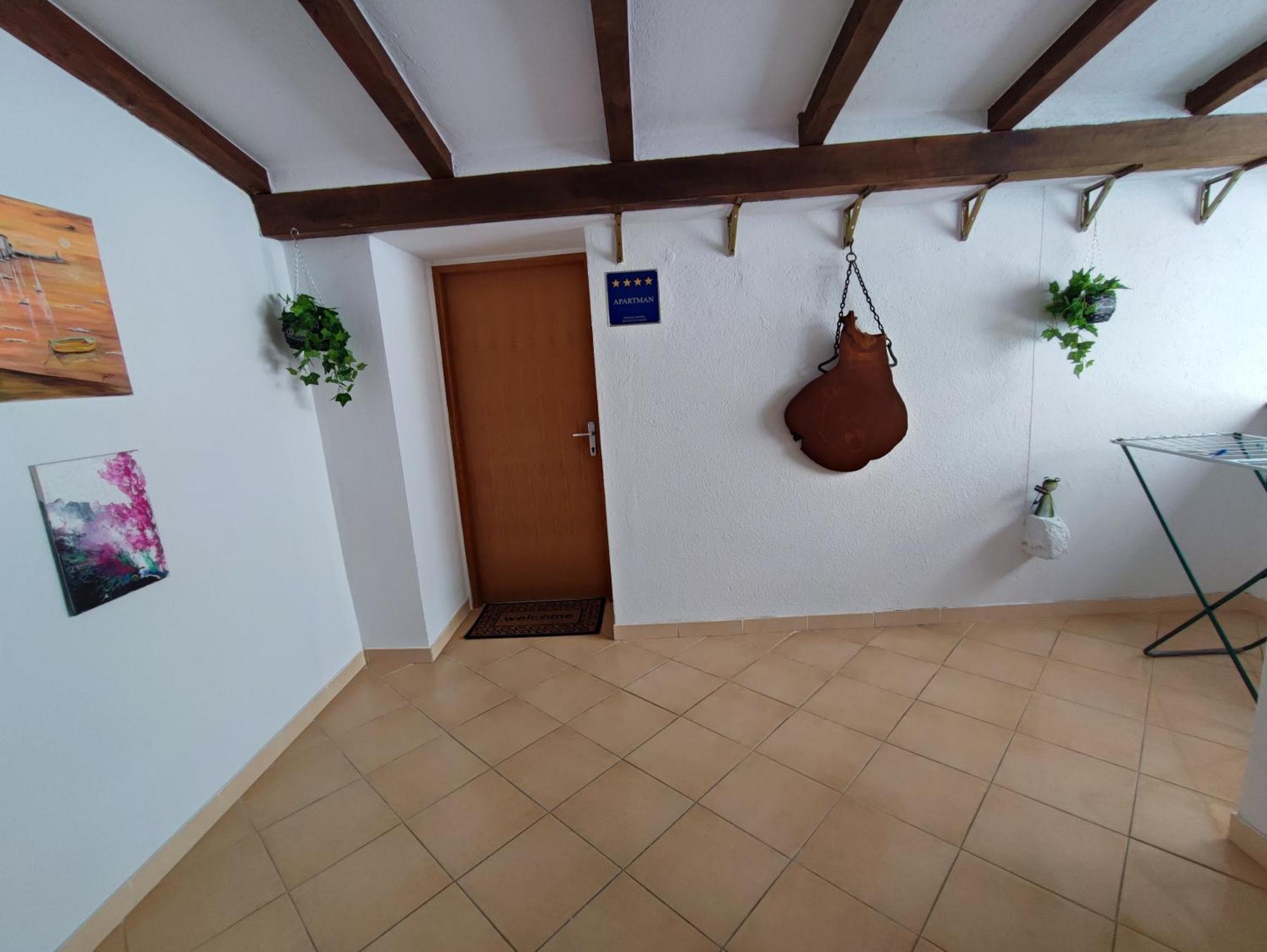 Apartment Nika Umag Eksteriør billede