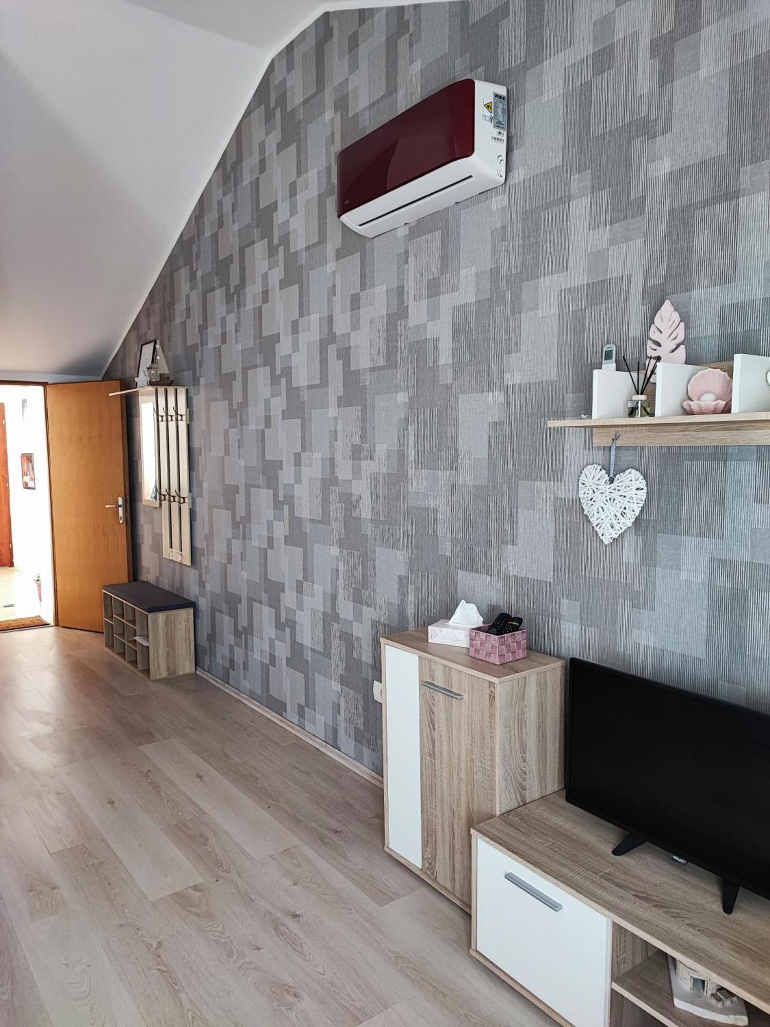 Apartment Nika Umag Eksteriør billede